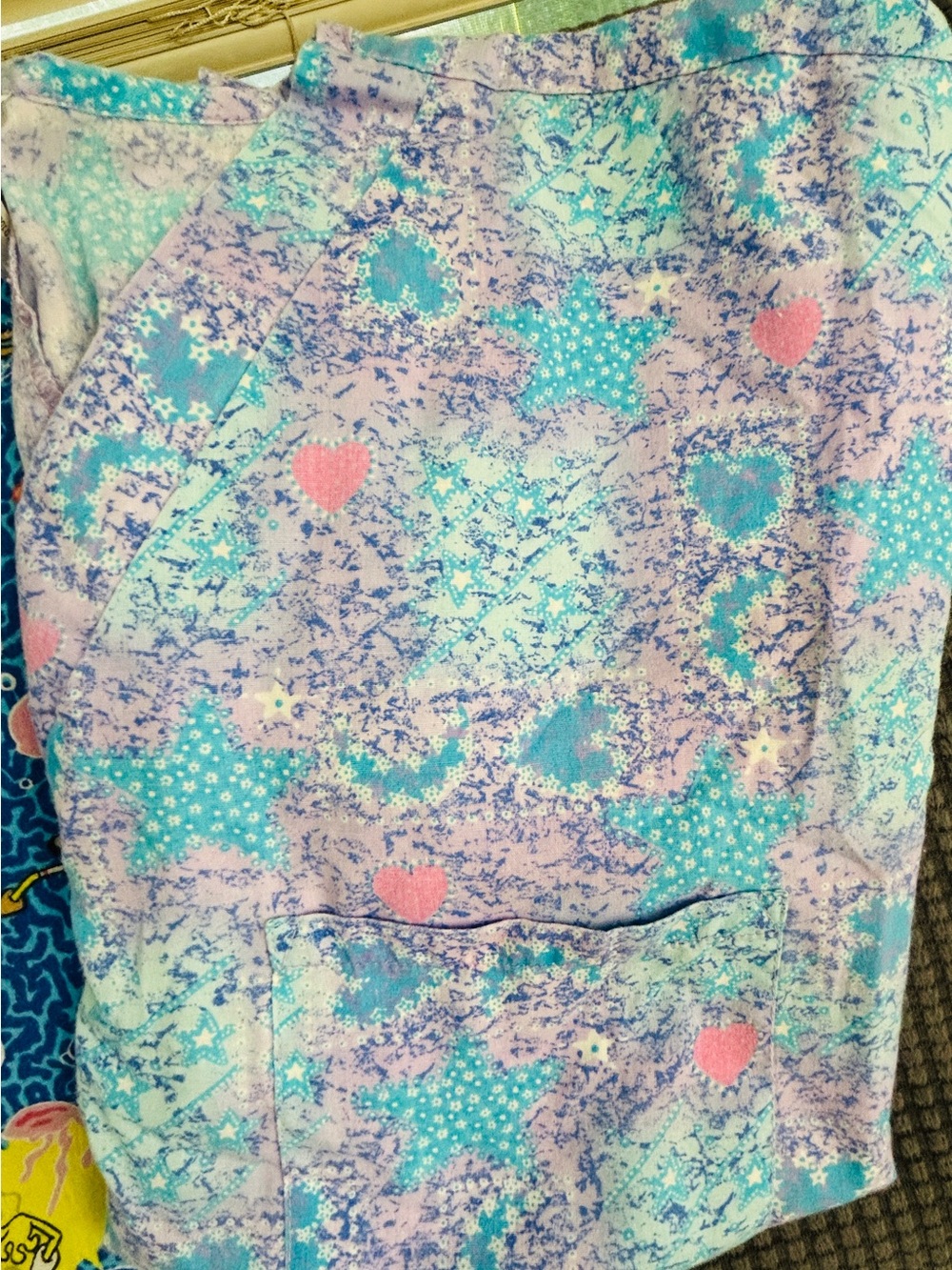 Scrub top bundle - Picture 2 of 6